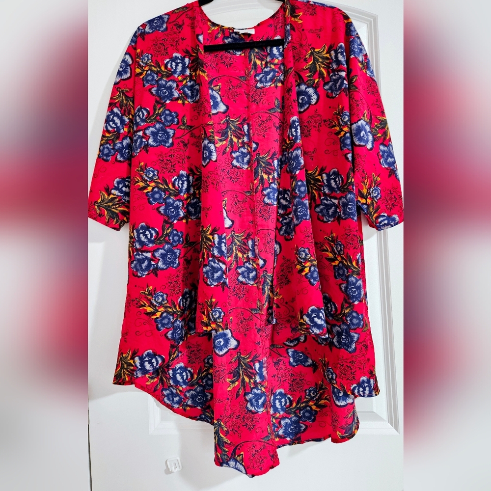 LuLaRoe Lindsay Floral Kimono Coverup